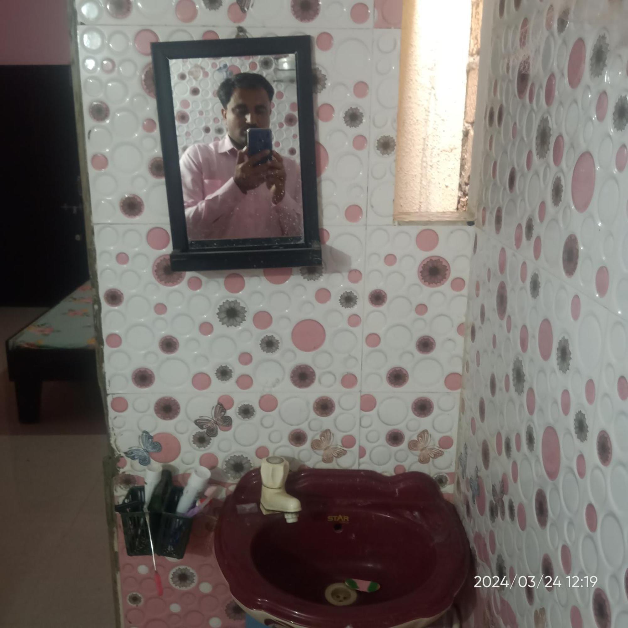 Dwarka Home Stay Bagian luar foto