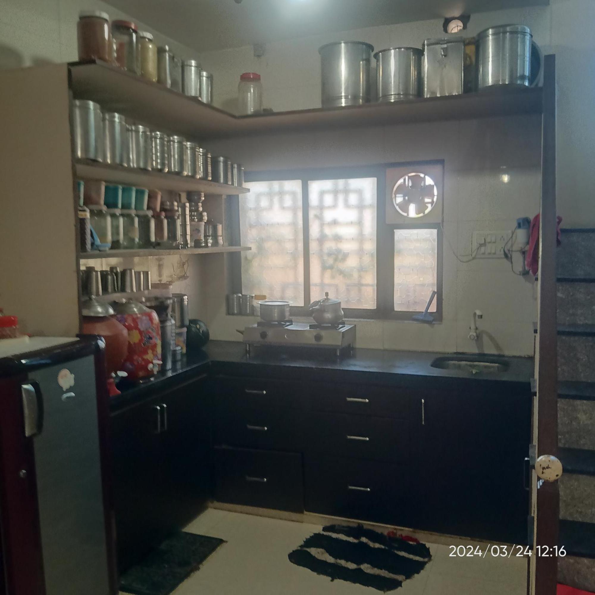 Dwarka Home Stay Bagian luar foto
