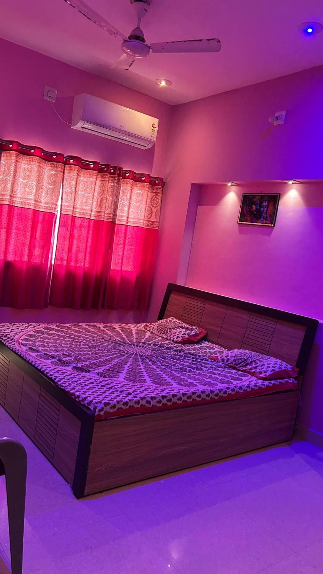 Dwarka Home Stay Bagian luar foto